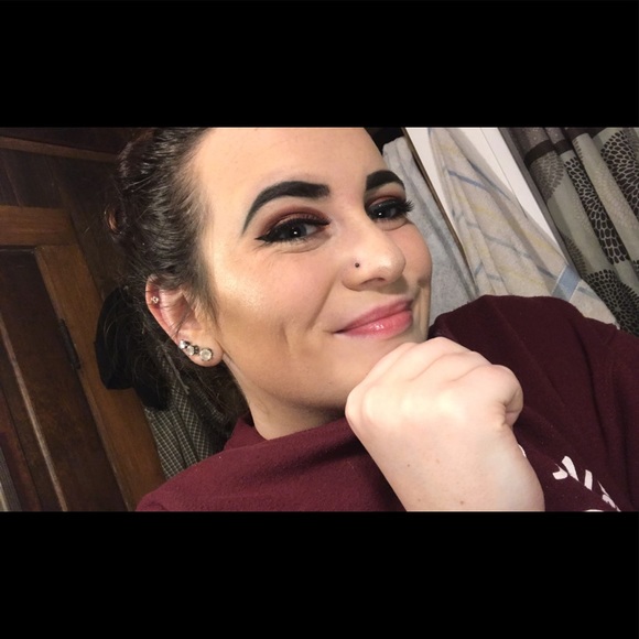 Meet your Posher, Niko sophia - Picture 1 of 1